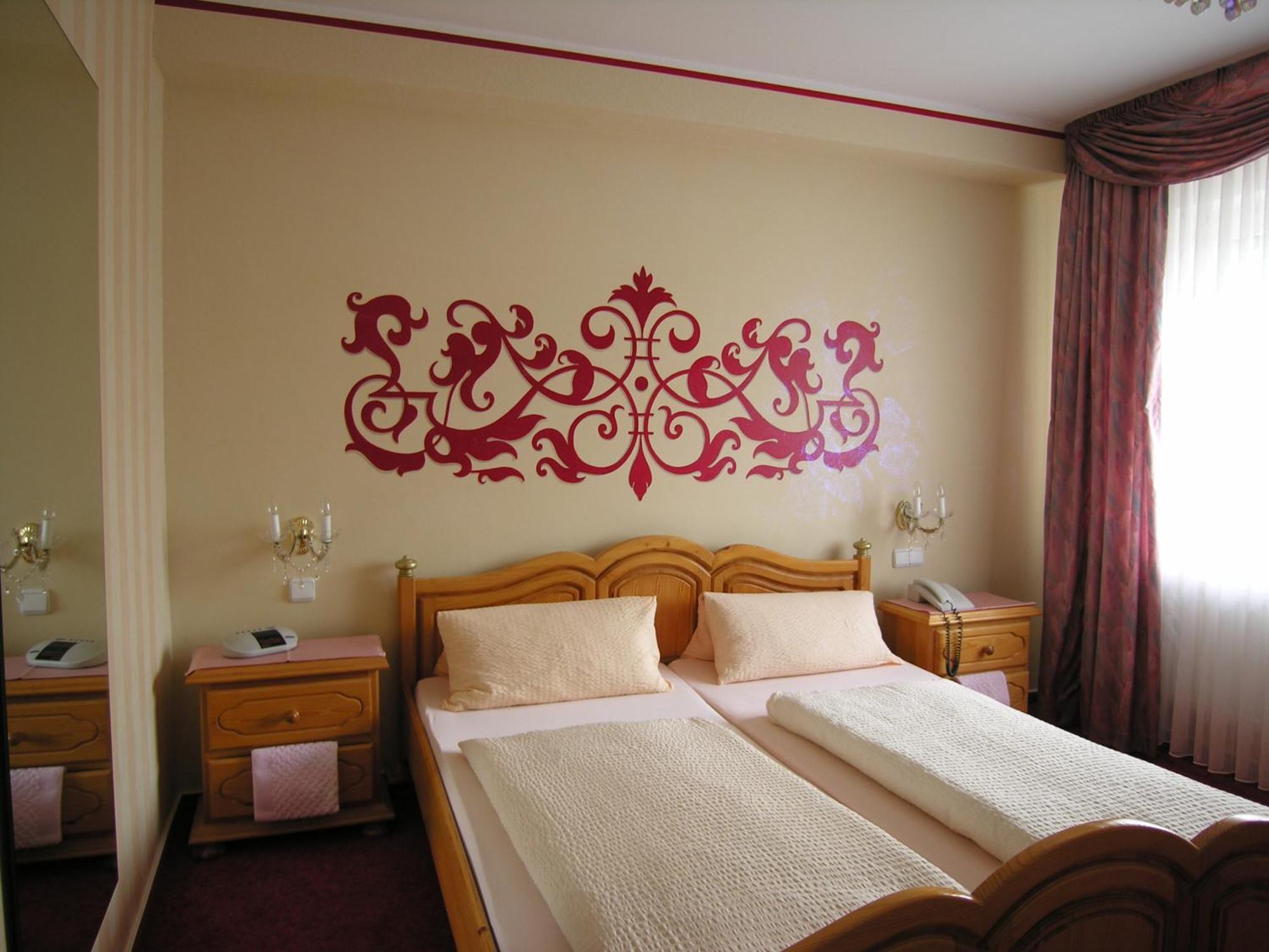 Studentenmuehle Hotel - Restaurant Nomborn ภายนอก รูปภาพ