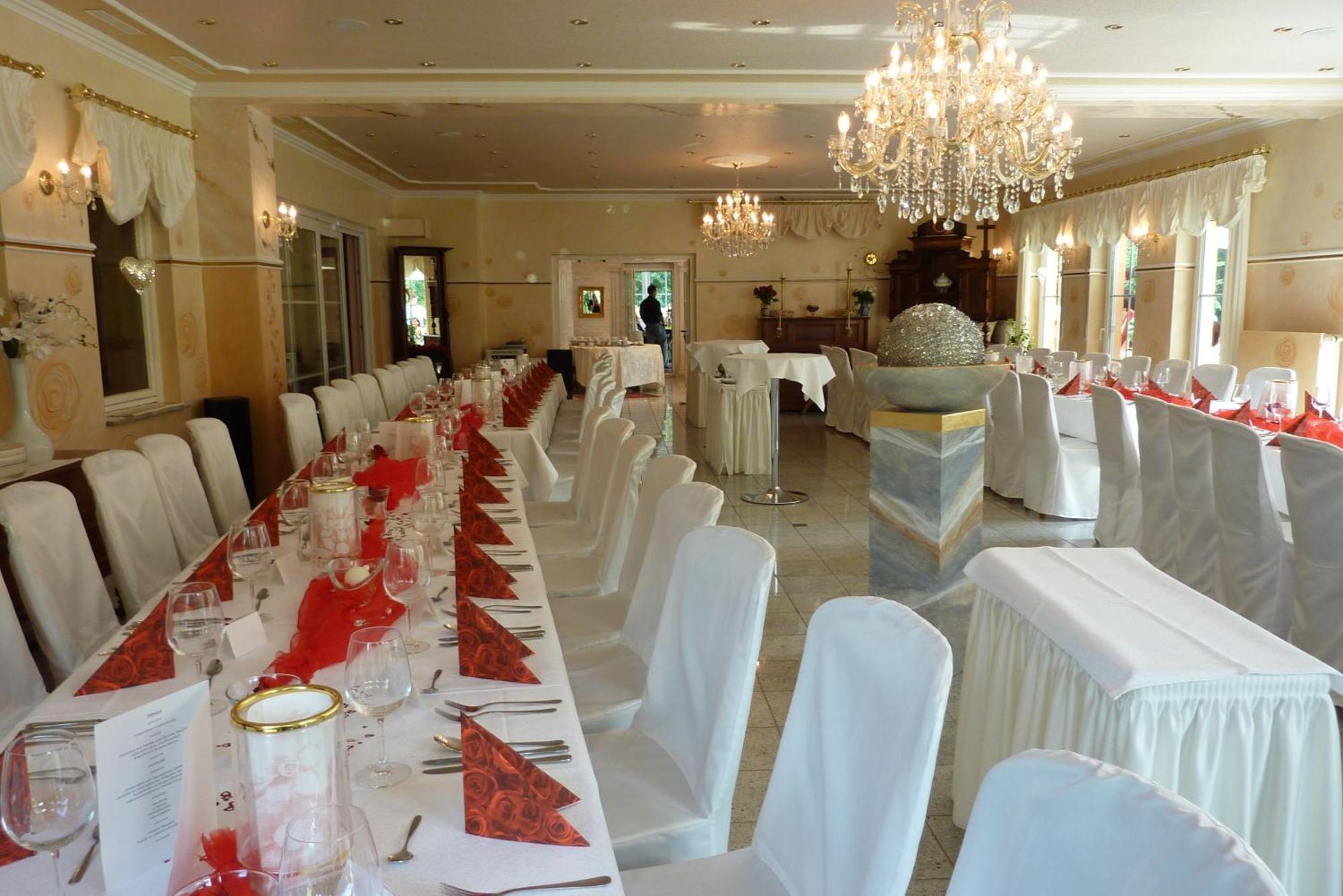 Studentenmuehle Hotel - Restaurant Nomborn ภายนอก รูปภาพ