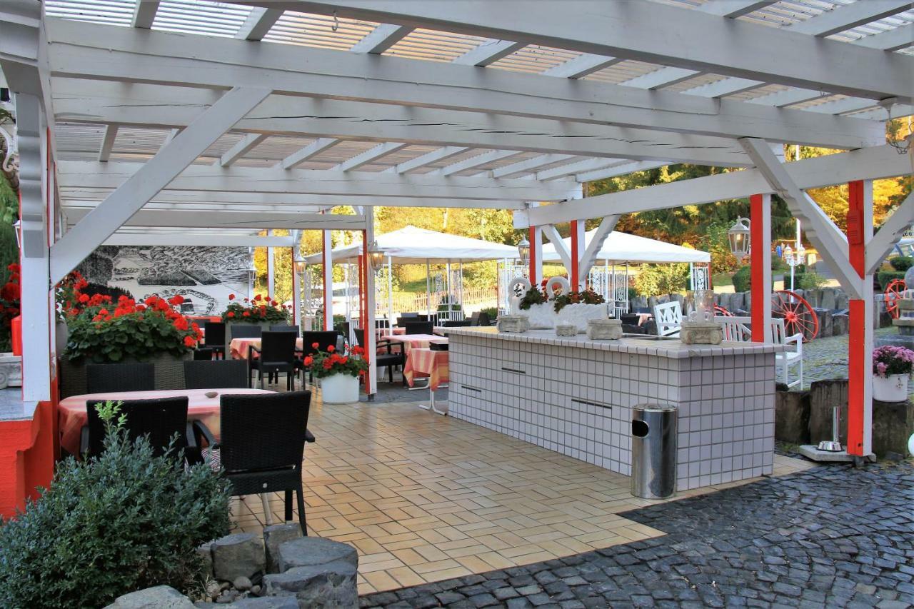 Studentenmuehle Hotel - Restaurant Nomborn ภายนอก รูปภาพ