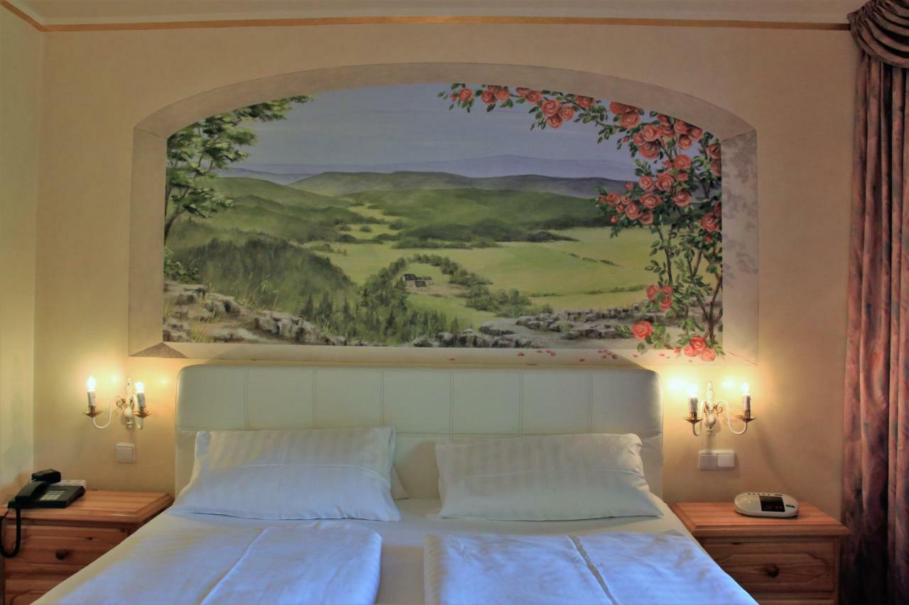 Studentenmuehle Hotel - Restaurant Nomborn ภายนอก รูปภาพ
